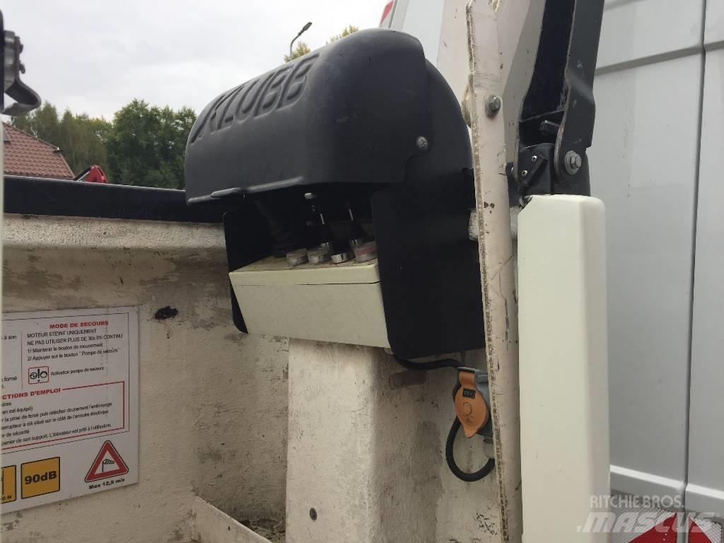 Klubb K32 Platforme aeriene montate pe camion