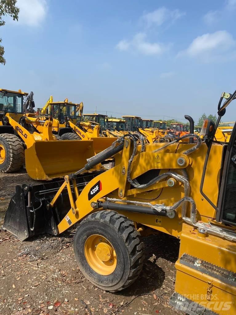 CAT 420 F Buldoexcavatoare