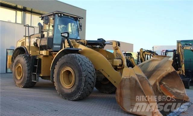 CAT 966M Incarcator pe pneuri