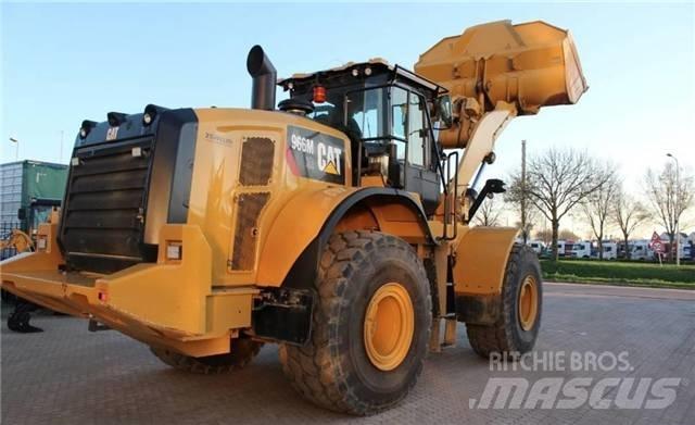 CAT 966M Incarcator pe pneuri
