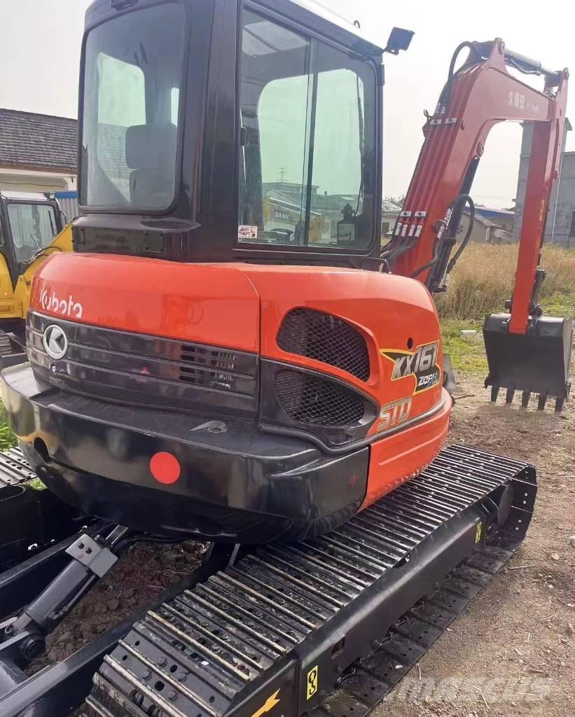 Kubota 161 Excavatoare pe șenile
