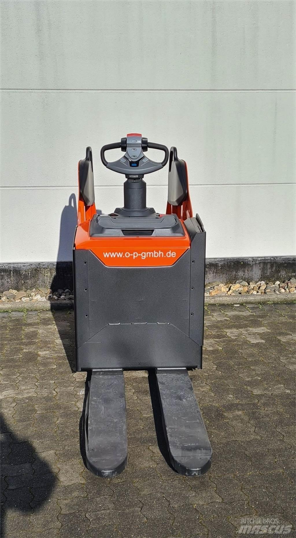 Toyota LPE 250 Transpaleta manuala