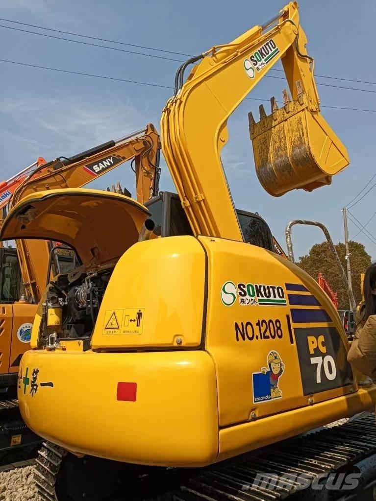 Komatsu PC 70 Excavatoare 7t - 12t