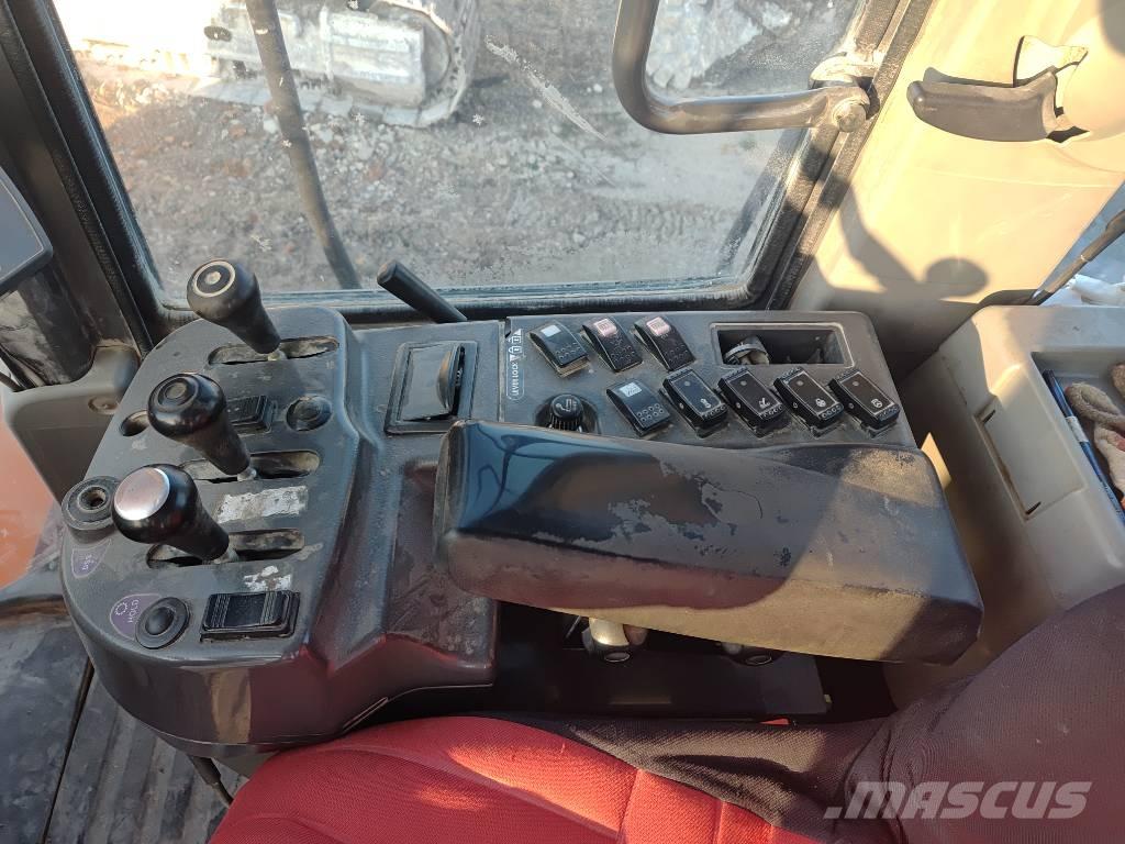 Hitachi ZW 310 Incarcator pe pneuri