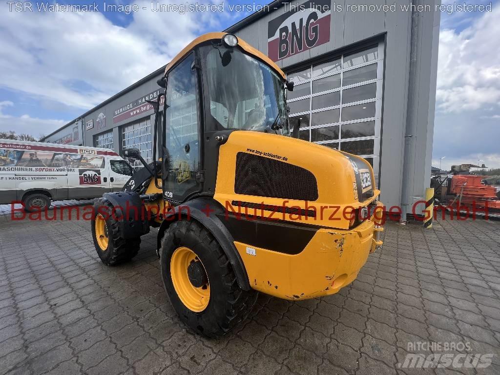 JCB 409 -gebraucht- Incarcator pe pneuri