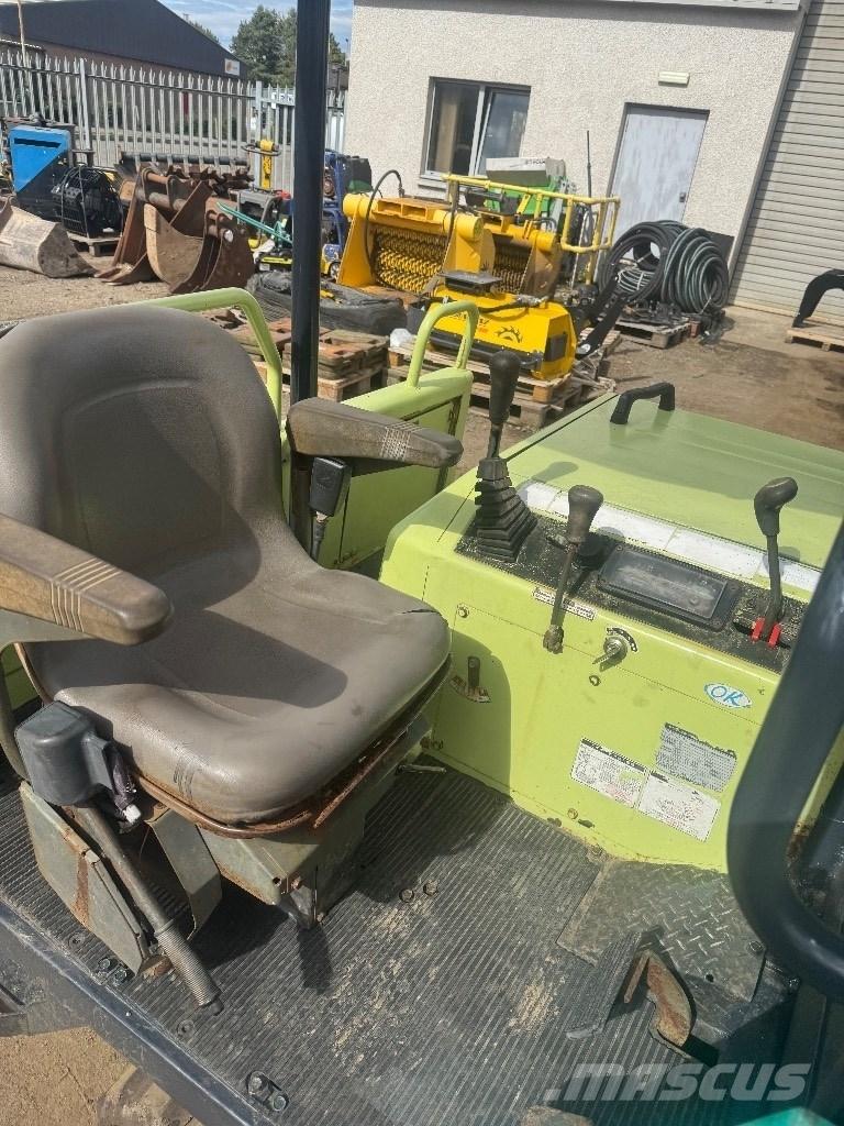 Yanmar C 30 Autobasculante cu senile