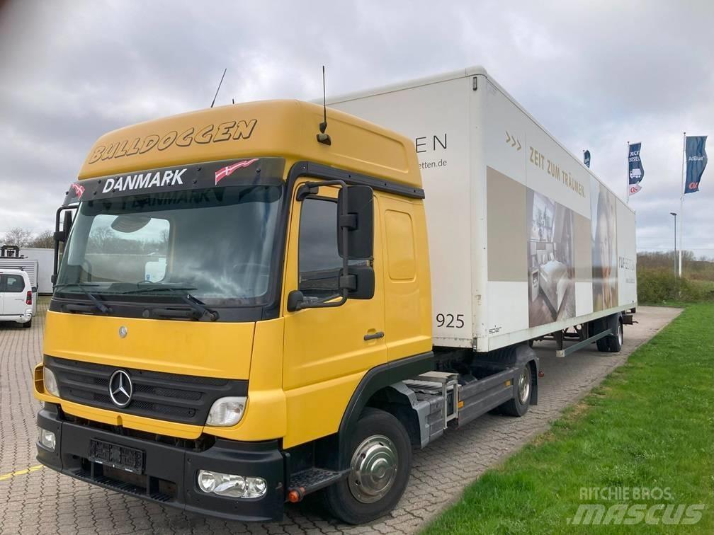 Mercedes-Benz 822 Autotractoare