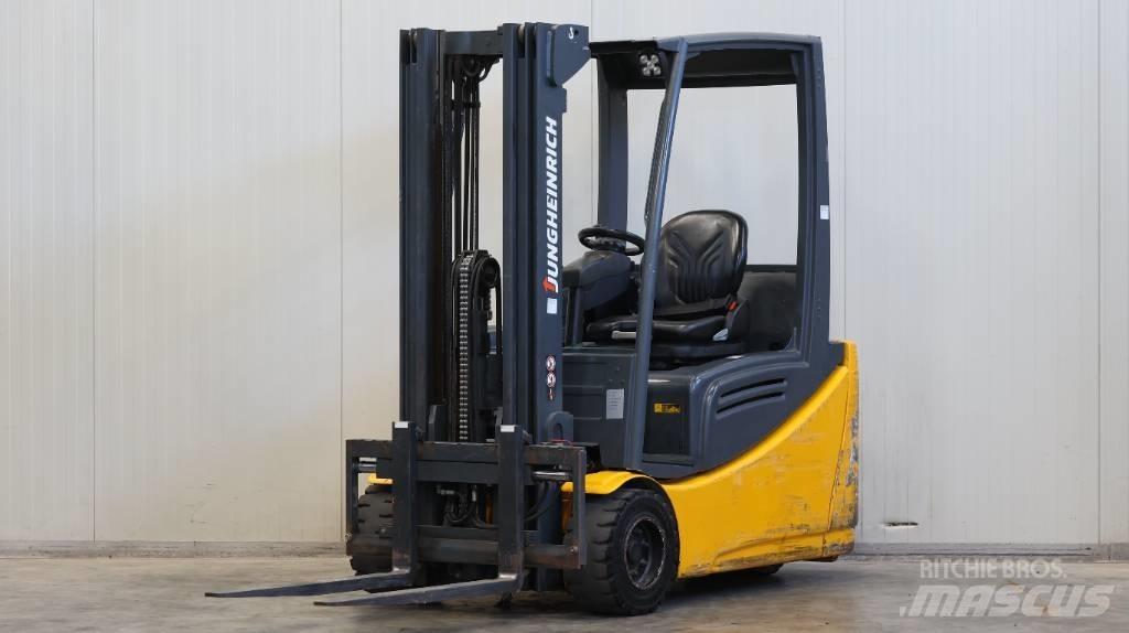 Jungheinrich EFG 220 Stivuitor electric
