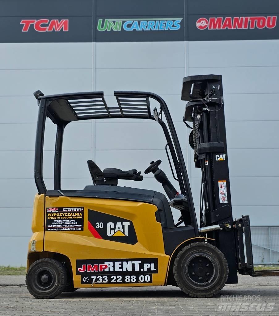 CAT EP 30 CN Stivuitor electric