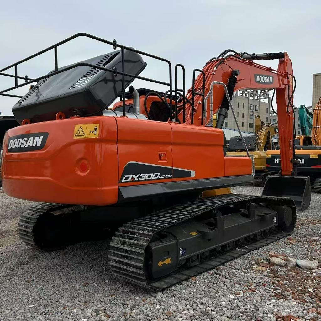 Doosan 300LC-9C Excavatoare pe șenile
