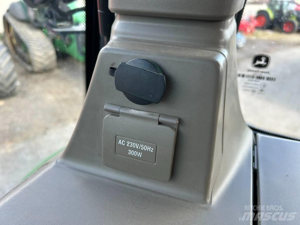 John Deere 8RX410 Tractoare