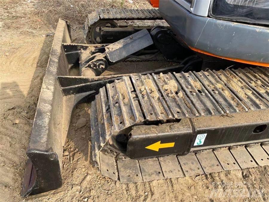 Hitachi EX75 Excavatoare pe șenile
