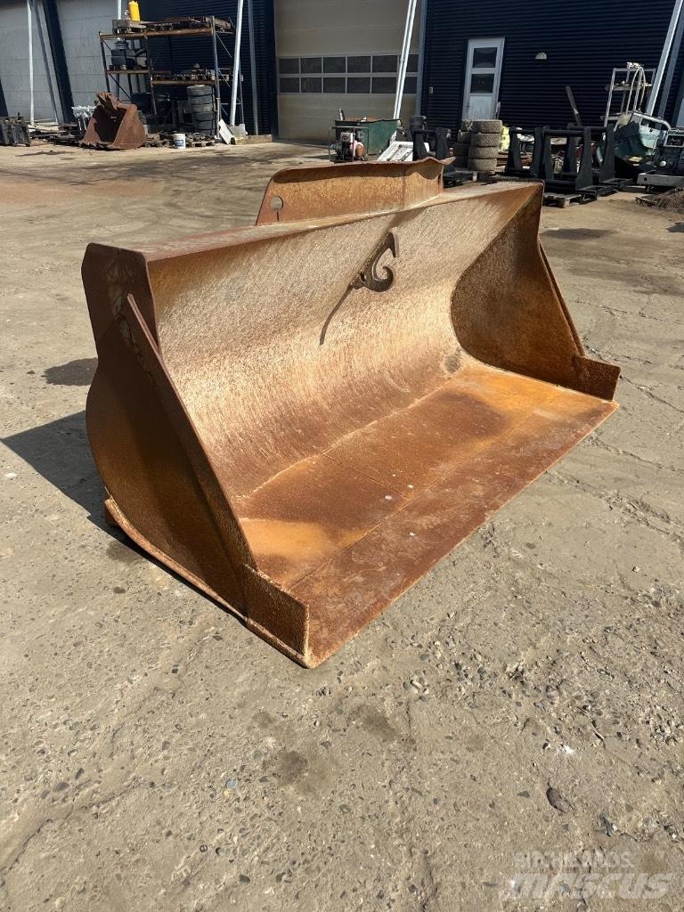 Volvo 2500mm Pistoane