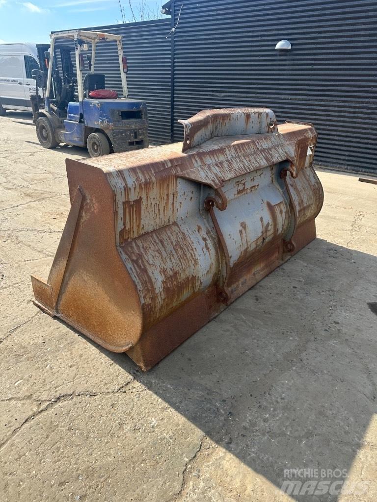 Volvo 2500mm Pistoane