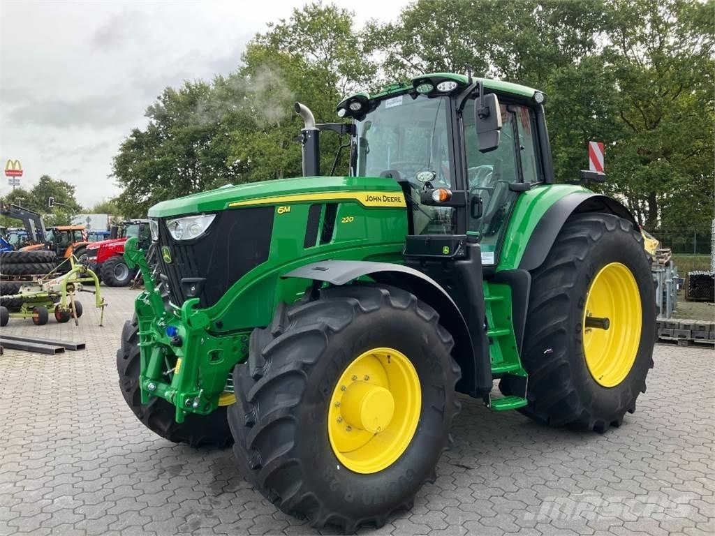 John Deere 6M220 Tractoare