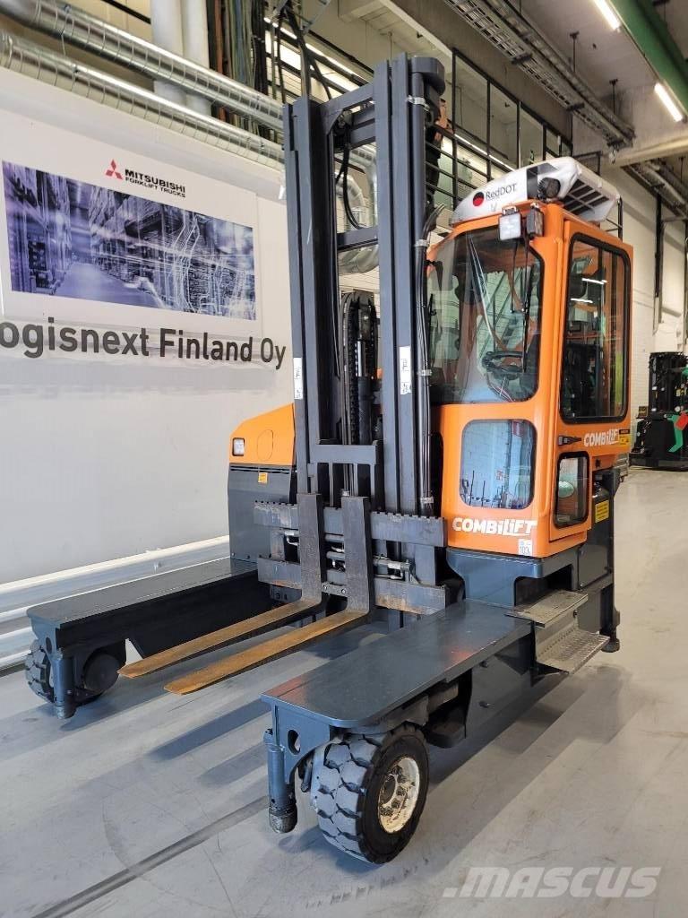 Combilift C 4000 Stivuitoare cu patru brate