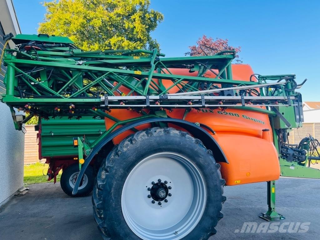 Amazone UX 5200 Tractoare agricole sprayers