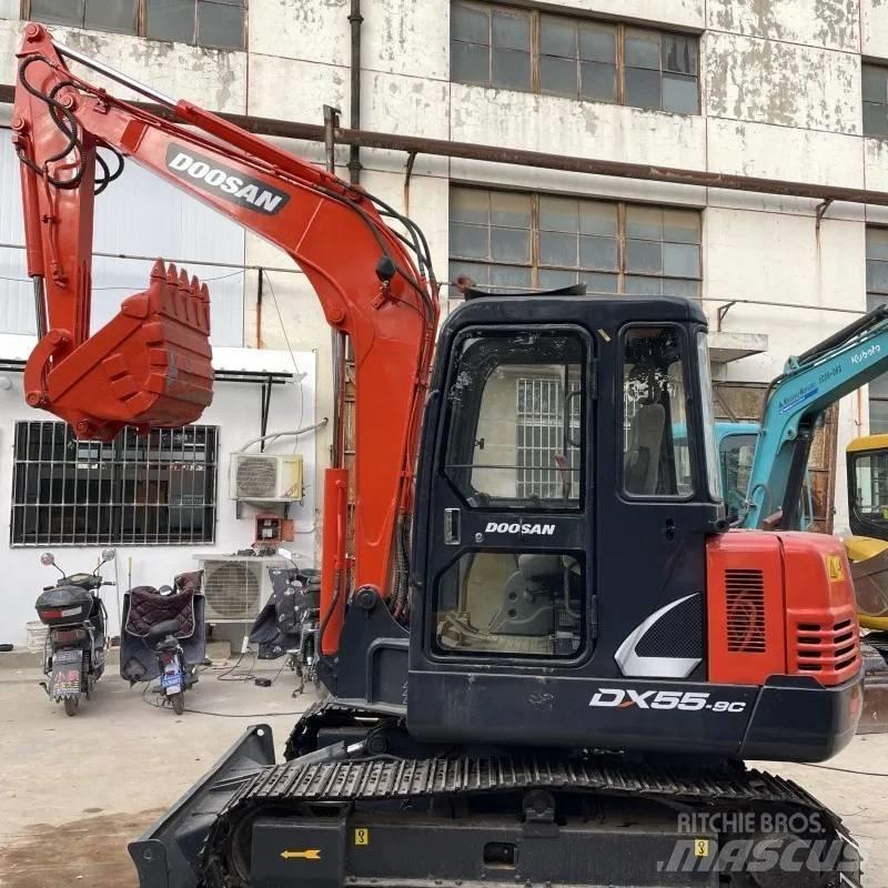 Doosan DX55-9C Excavatoare pe șenile
