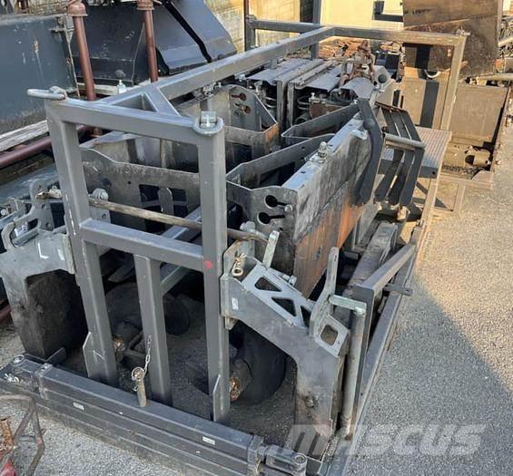 Volvo P 7820D Pavatoare asfalt