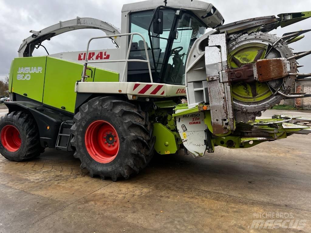 CLAAS Jaguar 850 Culegatoare de nutret