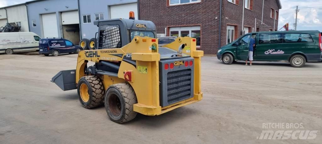 Gehl R 260 Mini incarcator