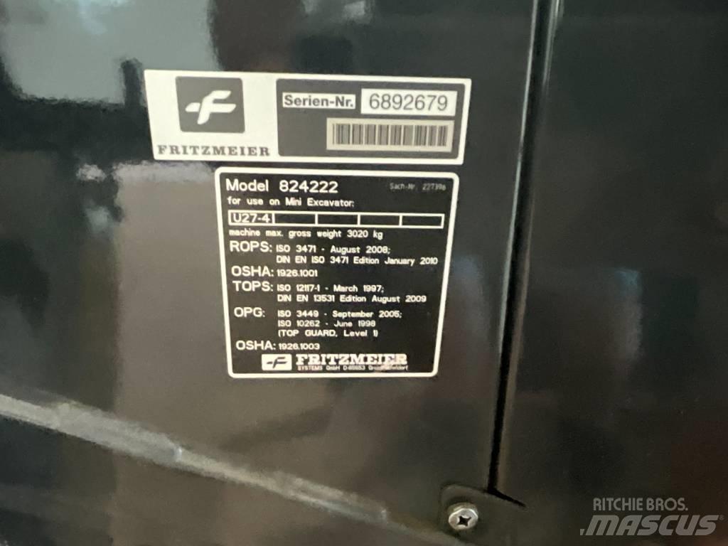 Kubota U 27-4 Cabine si interior