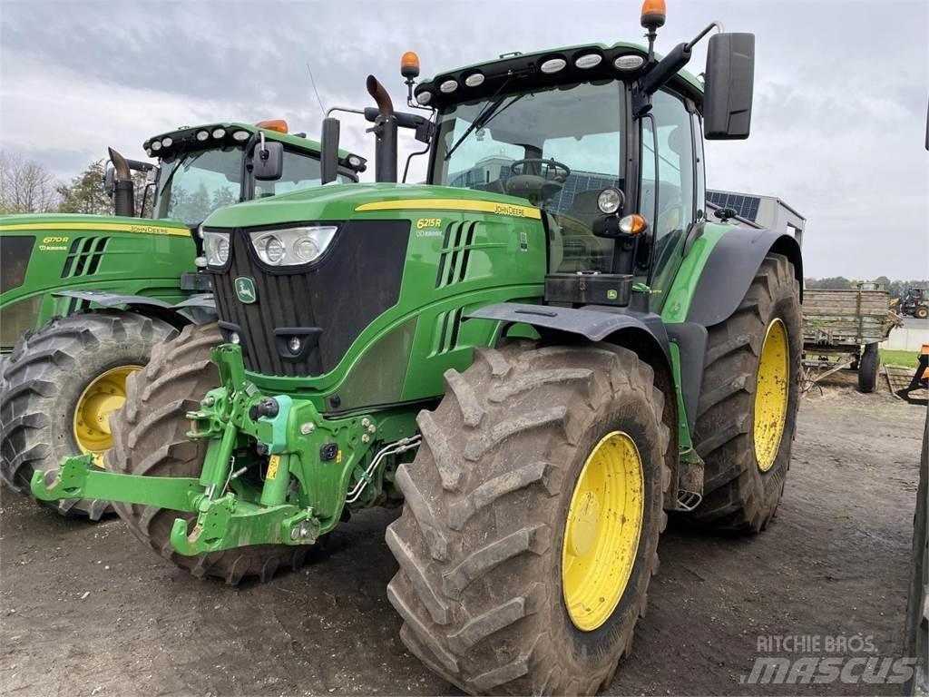 John Deere 6215R Tractoare