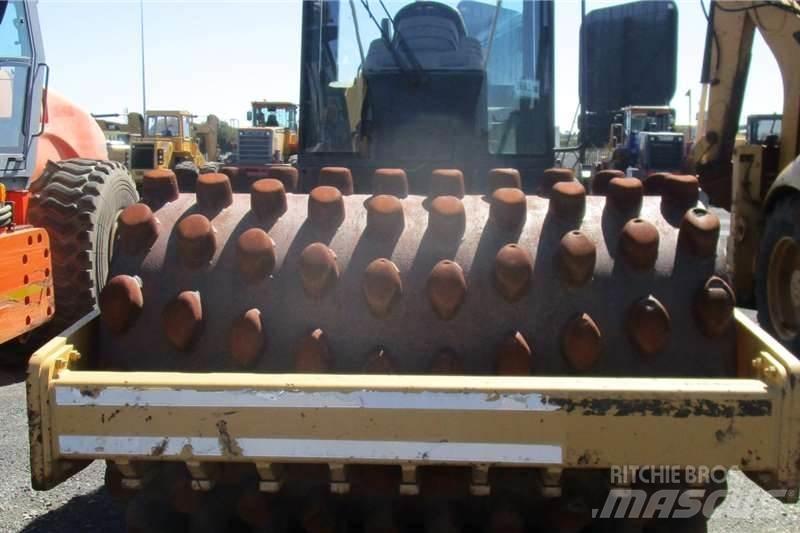 CAT CP533E Cilindri compactori micsti