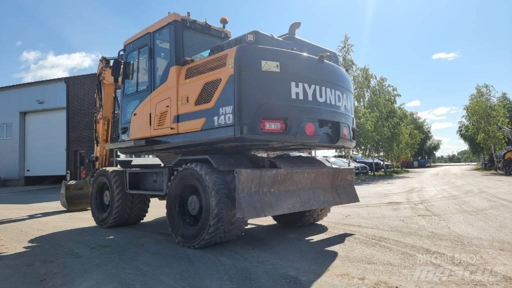 Hyundai HW 140 Excavatoare cu roti