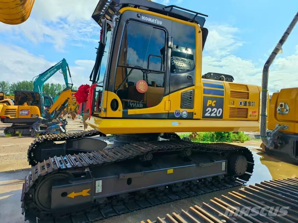Komatsu PC 220-8 Excavatoare pe șenile
