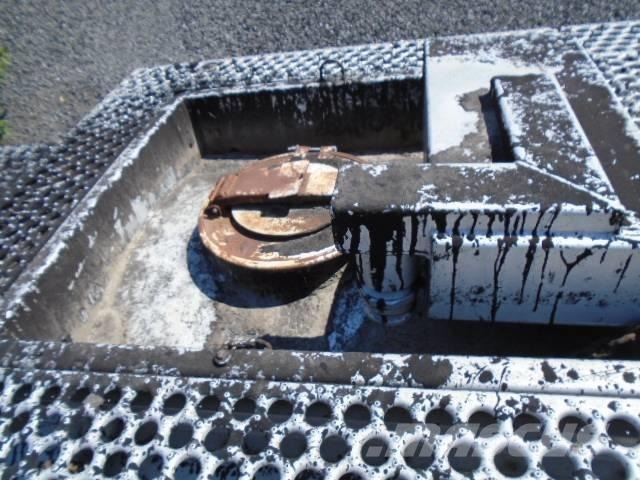 Remtec 4 AXLES Remorci Cisterne