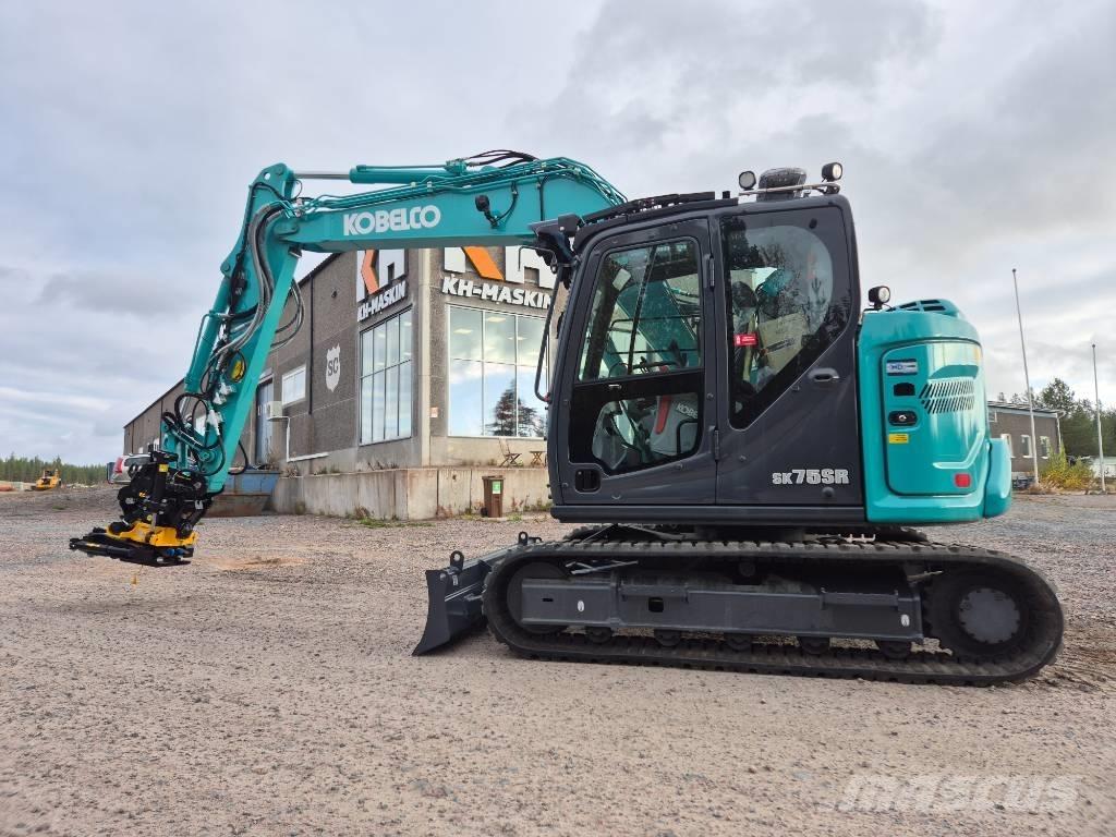 Kobelco SK75SR-7 Excavatoare 7t - 12t