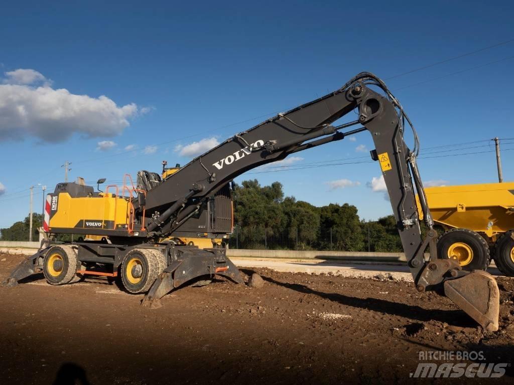 Volvo EW 240 E MH Excavatoare cu roti