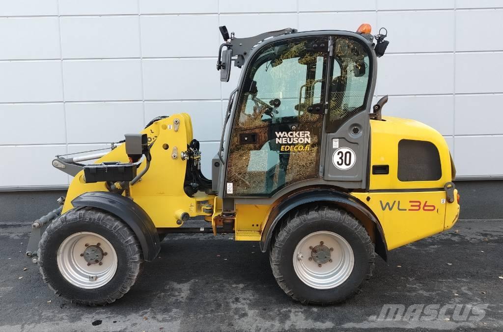 Wacker Neuson WL 36 Incarcator pe pneuri