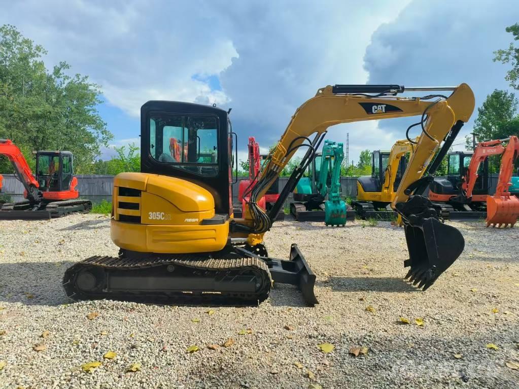 CAT 305 CR Mini excavatoare < 7t
