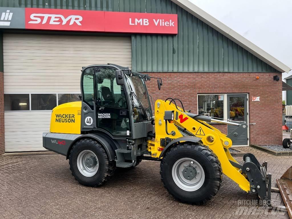 Wacker Neuson WL 60 Incarcator pe pneuri
