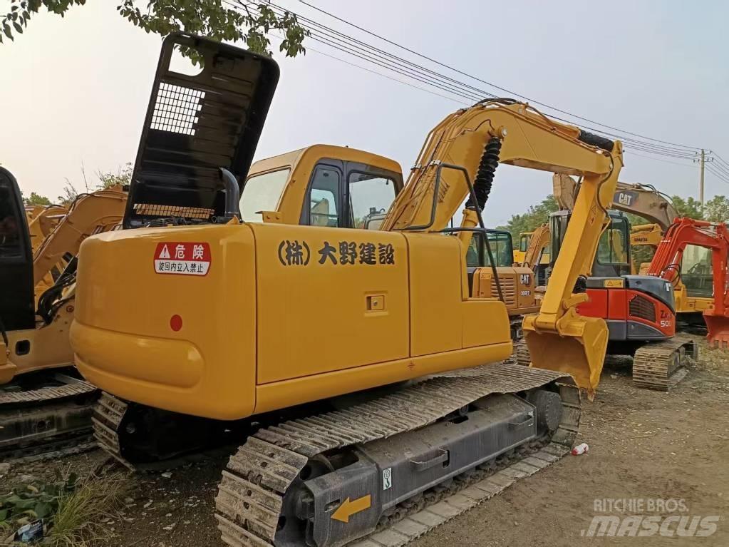 Komatsu PC120 Excavatoare 7t - 12t