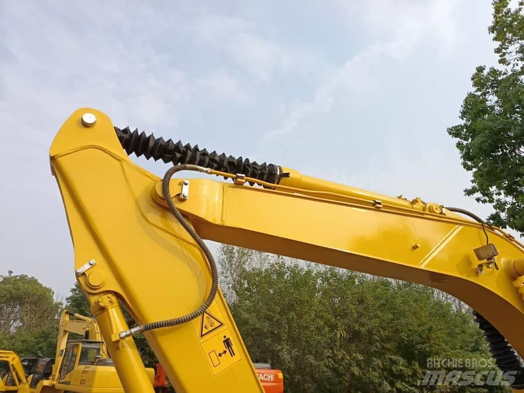 Komatsu PC120 Excavatoare 7t - 12t