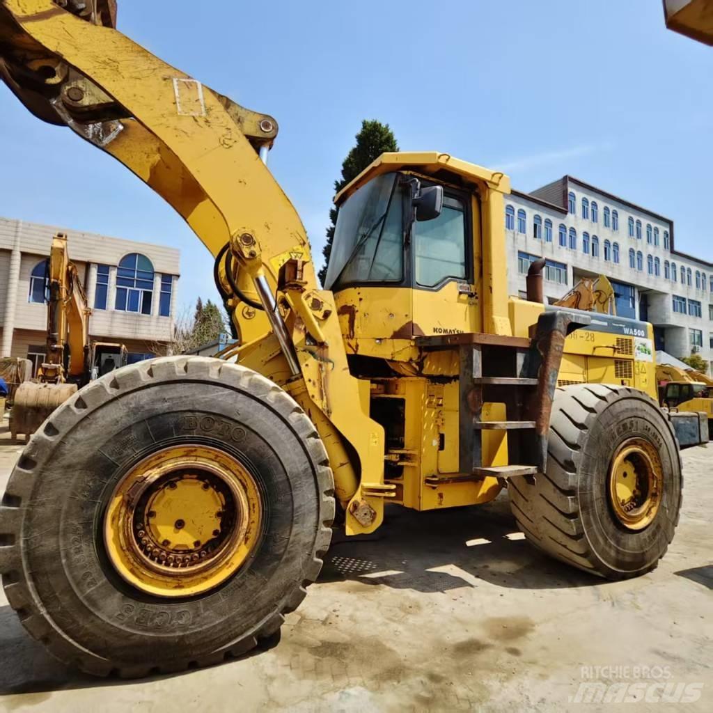 Komatsu WA 500 Incarcator pe pneuri