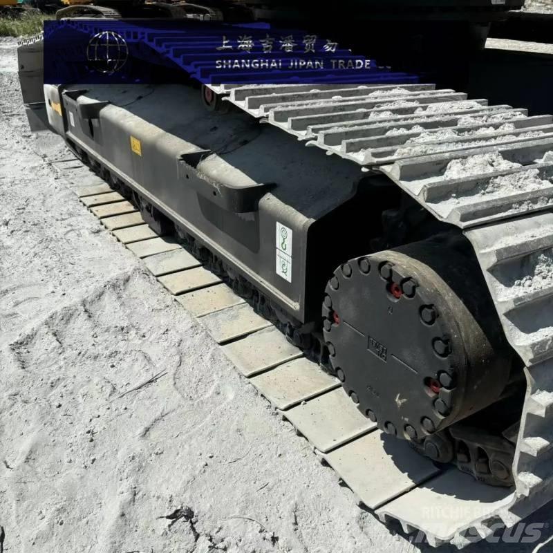 Komatsu PC 210 Excavatoare pe șenile
