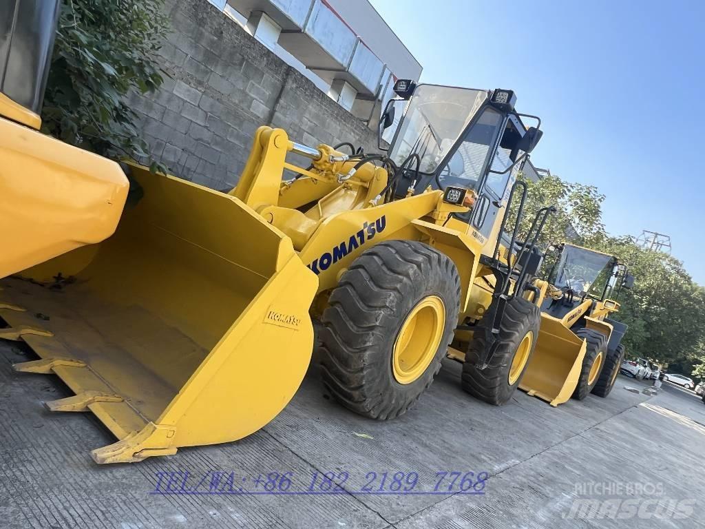 Komatsu WA320 Incarcator pe pneuri