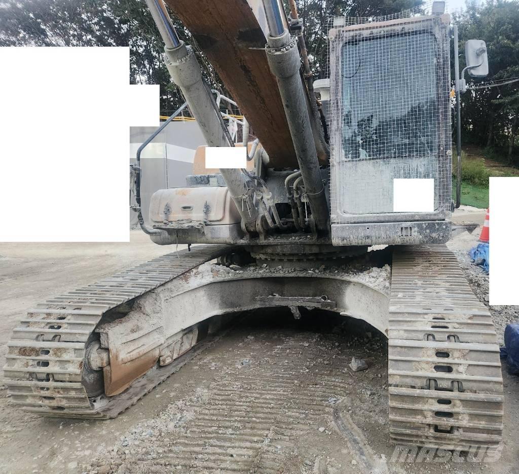 Hyundai HX300 Excavatoare pe șenile
