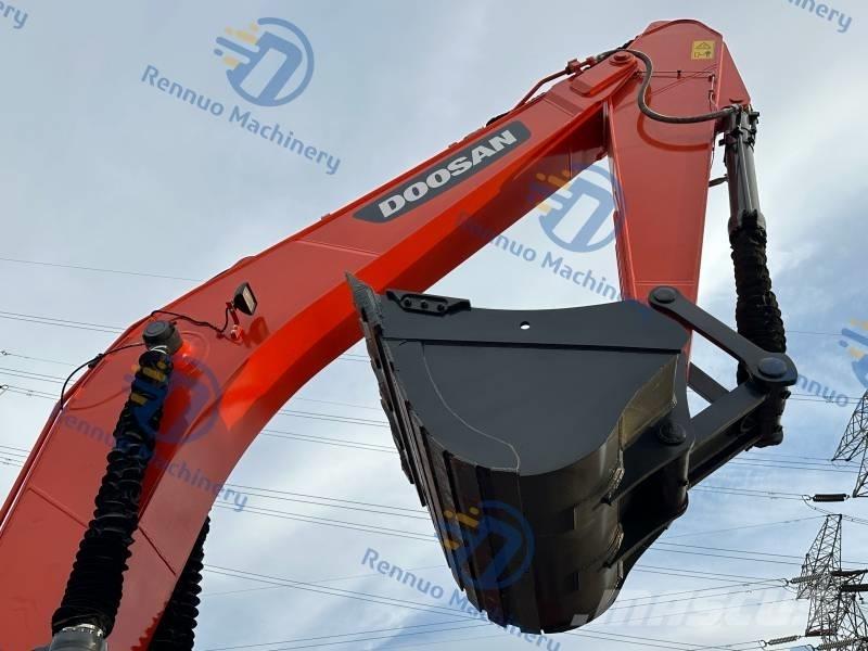 Doosan DX 300LC-9C Excavatoare pe șenile
