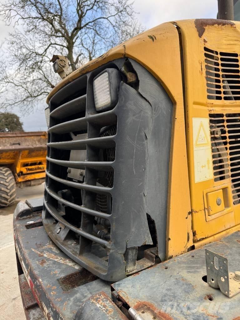 Komatsu WA 200-5 Incarcator pe pneuri