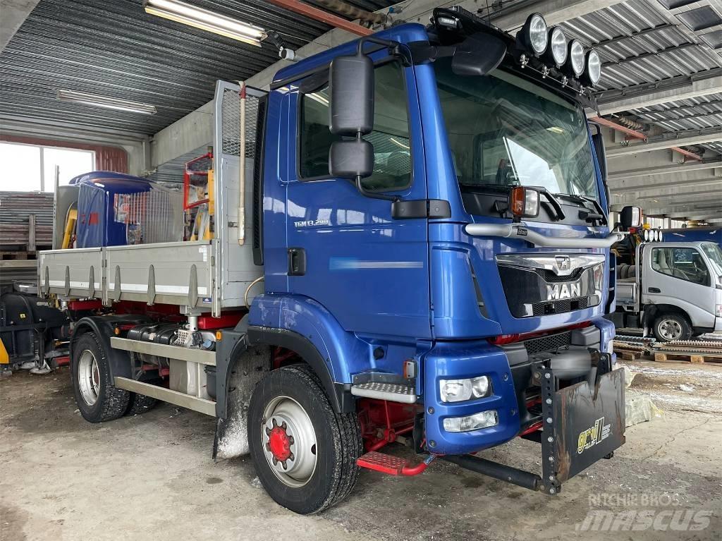 MAN TGM 13.290 4x4 Autobasculanta