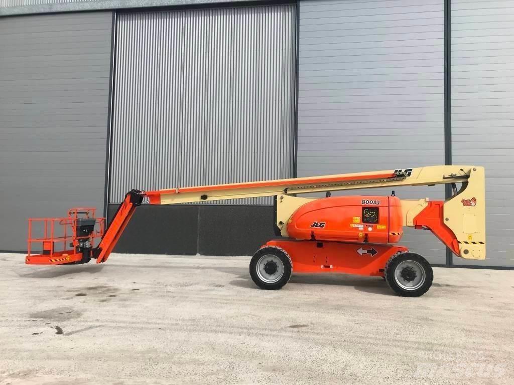 JLG 800 AJ Nacele cu brat articulat