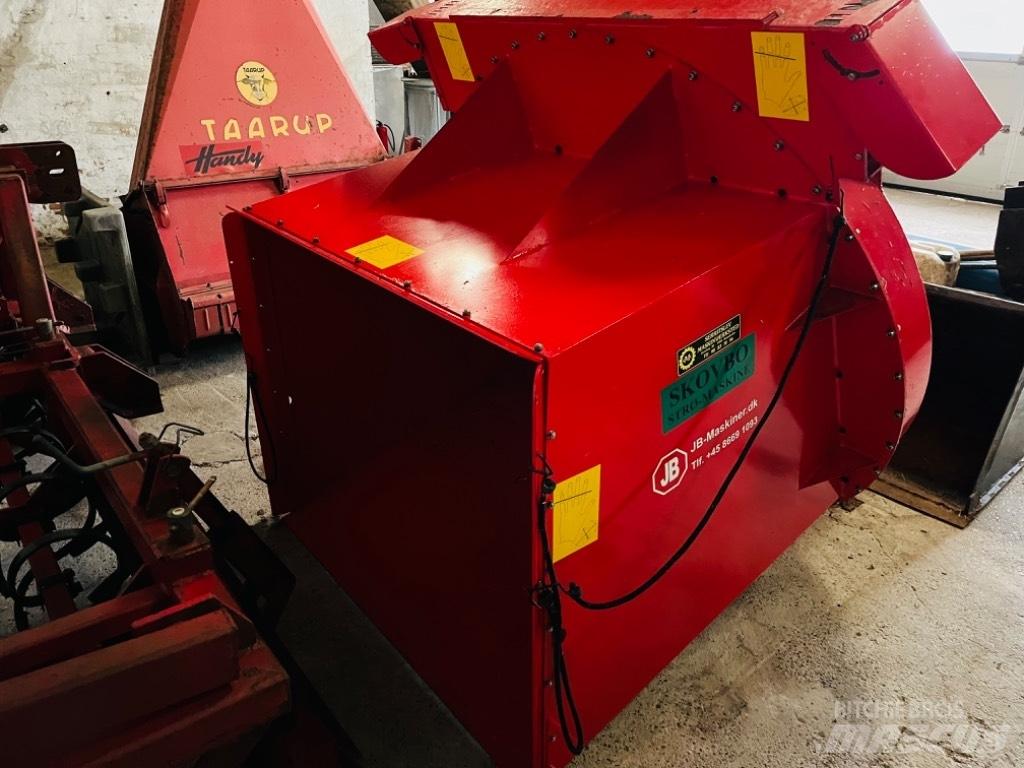  JB Halmsnitter Utilaje si accesorii folosite la cresterea animalelor