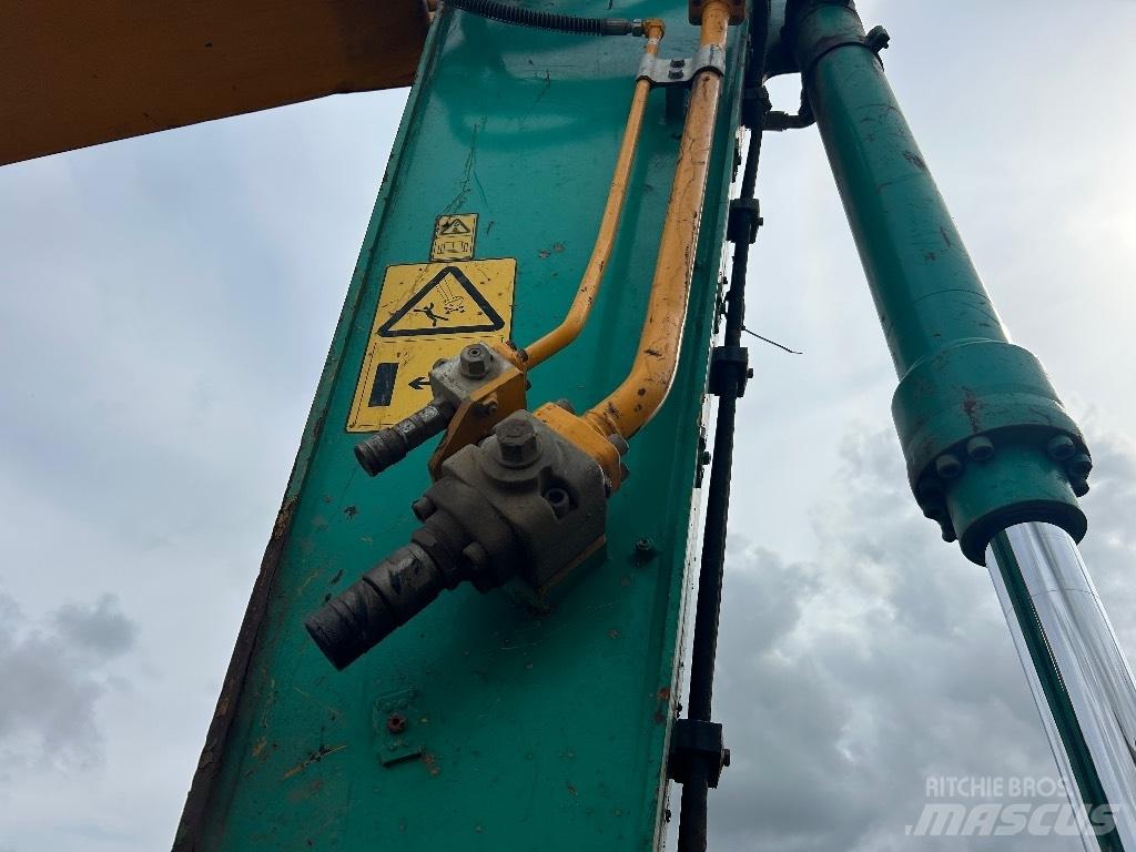 JCB 220X LC Excavatoare pe șenile
