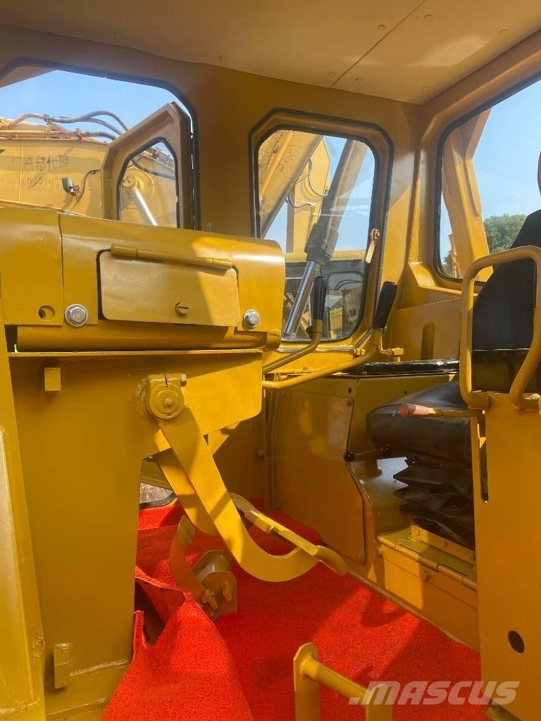 CAT D 8 K Buldozere pe senile