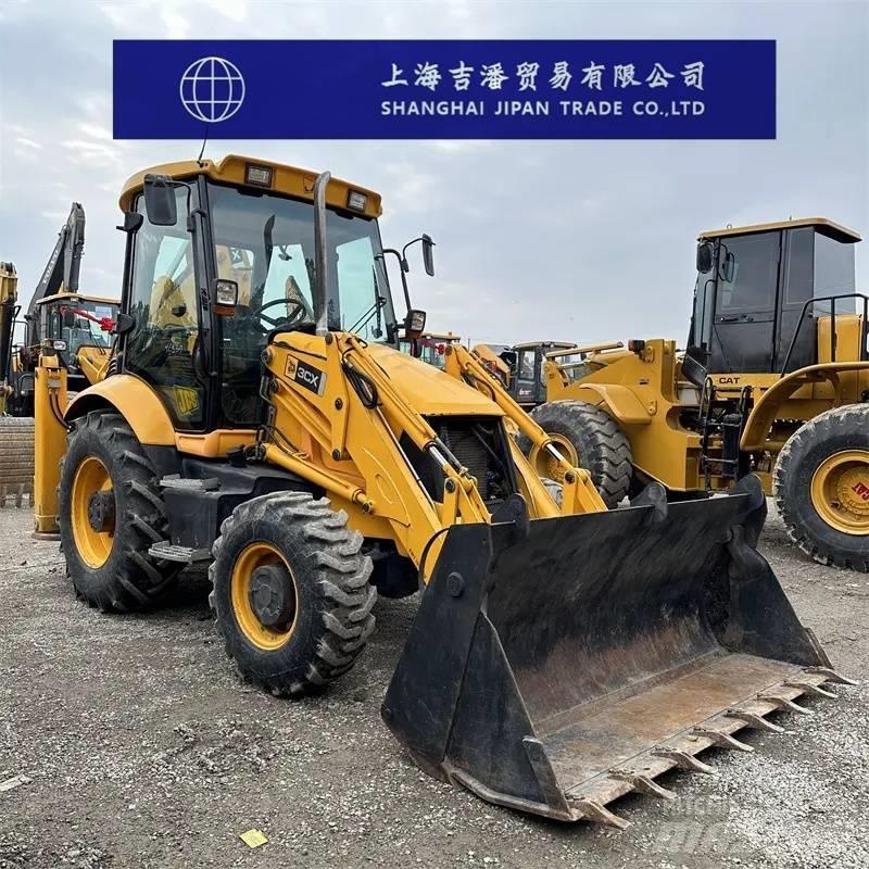 JCB 3 CX Incarcator pe pneuri